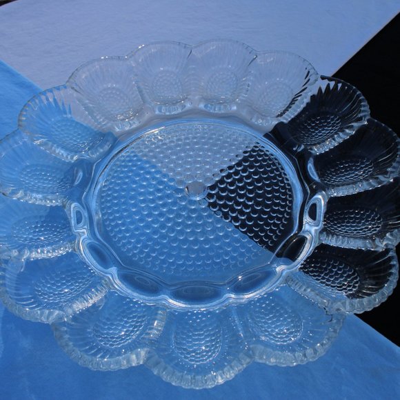 Presentations Crystal Collection Egg Tray - Picture 4 of 5